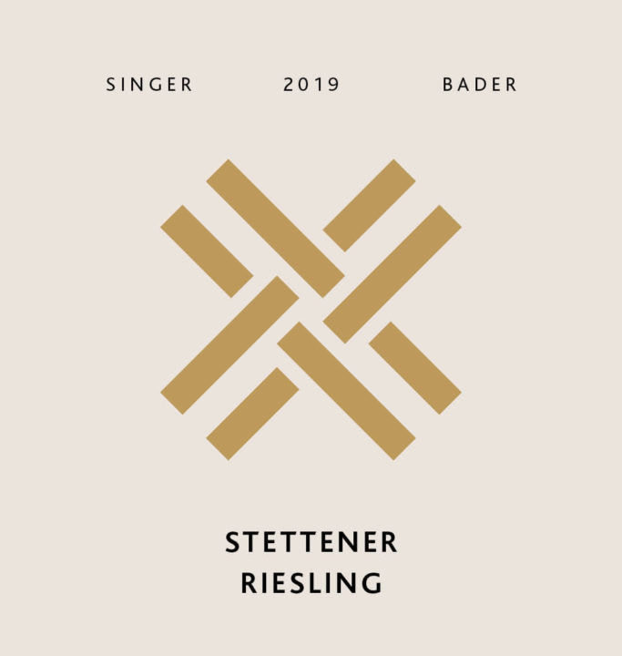 Produktfoto - Stettener Riesling trocken 2019 aus der Linie Ortswein Weiss von Singer x Bader aus Korb, Stetten